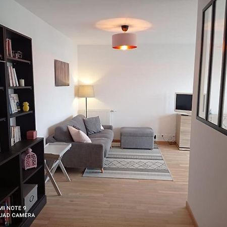 Superbe Appartement Avec Balcon Filant Cenon Luaran gambar